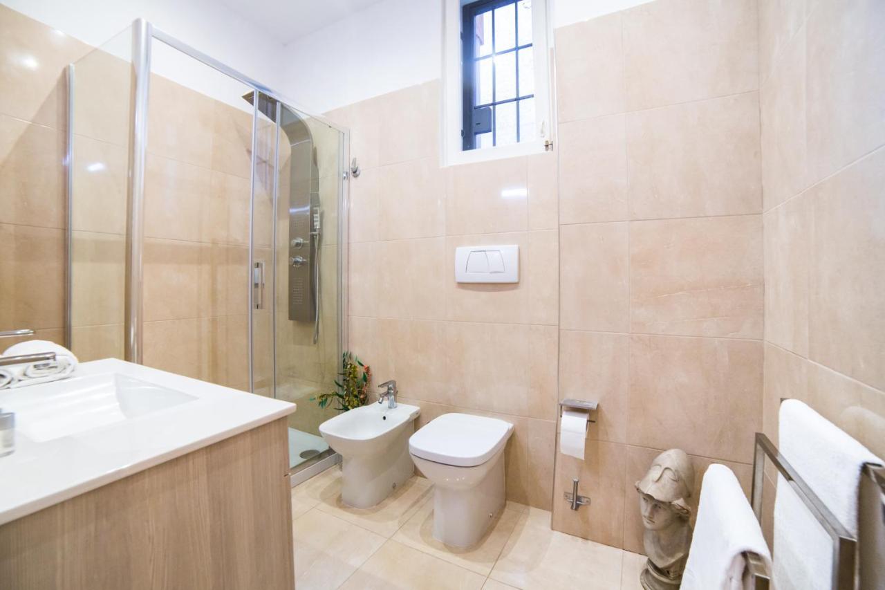 Spacious With Sunny Terrace Near Vatican Рим Екстер'єр фото